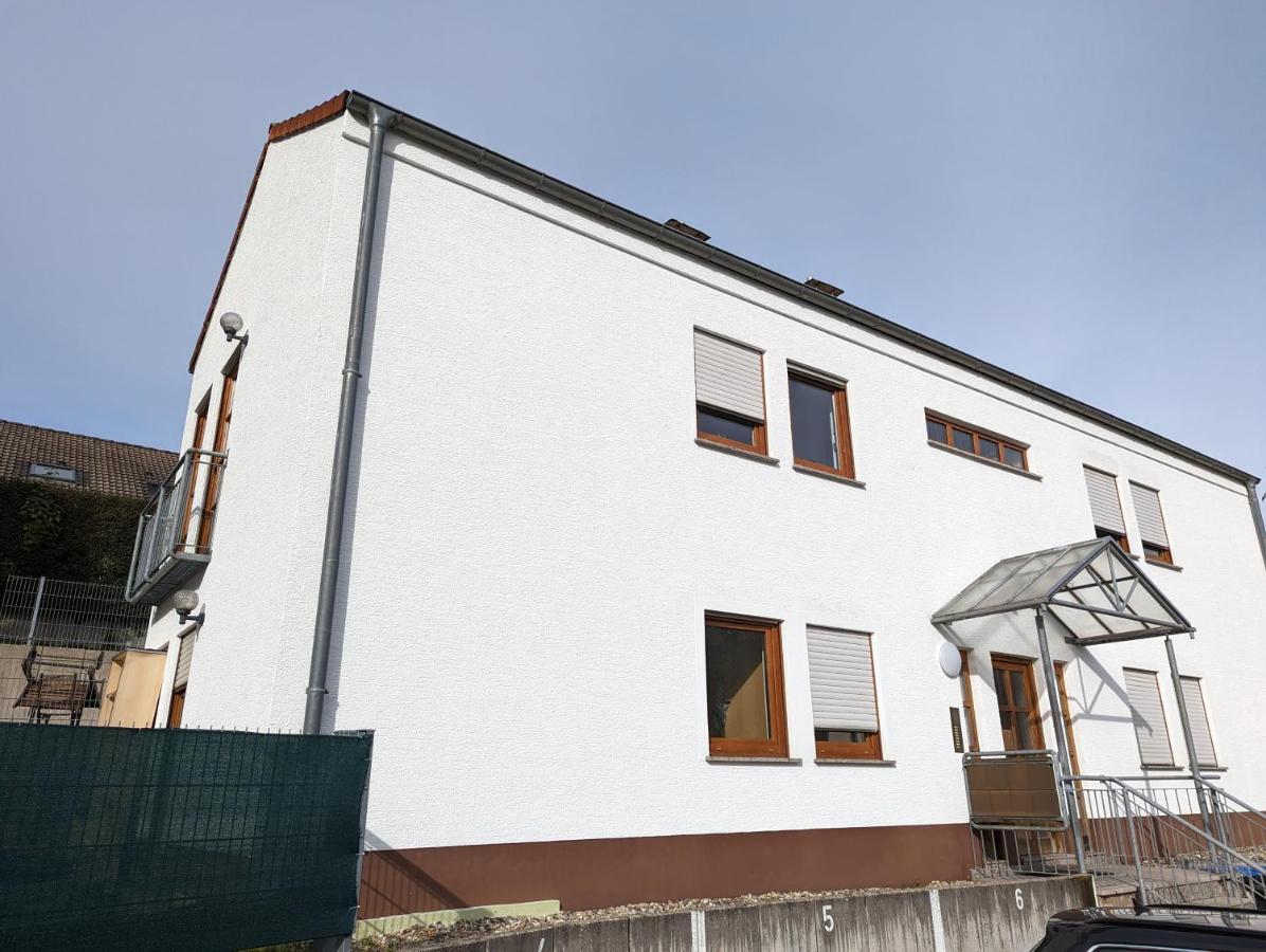 K-Town Green Studio Apartment Kaiserslautern Exteriör bild
